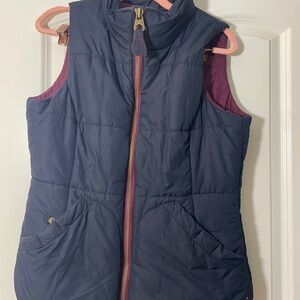 Women's Navy Puffer Vest